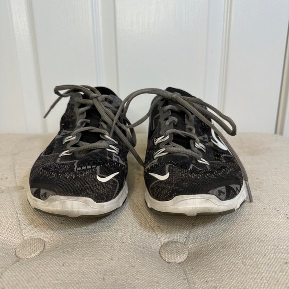 Geometric Aztec Design Nike Free 5.0 TR Fit 4 Training Sneakers 8 - Picture 9 of 10